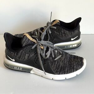 Nike Air Max Sequent 3 Sneakers Black & Gray Size 8